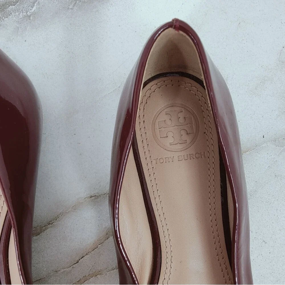Tory Burch Burgundy Patent Leather Gold Tone Embellished Ballet Flats, Sz 5